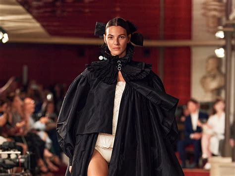 plastron chanel|Chanel Haute Couture 2024: A Theatrical Tribute to Opera.